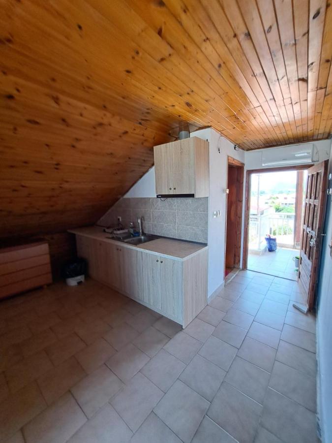 Blue Horizon Apartment Vrasná 外观 照片